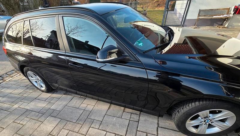 Gebraucht BMW 316 116 PS (85 kW) 2015 Schwarz Kombi