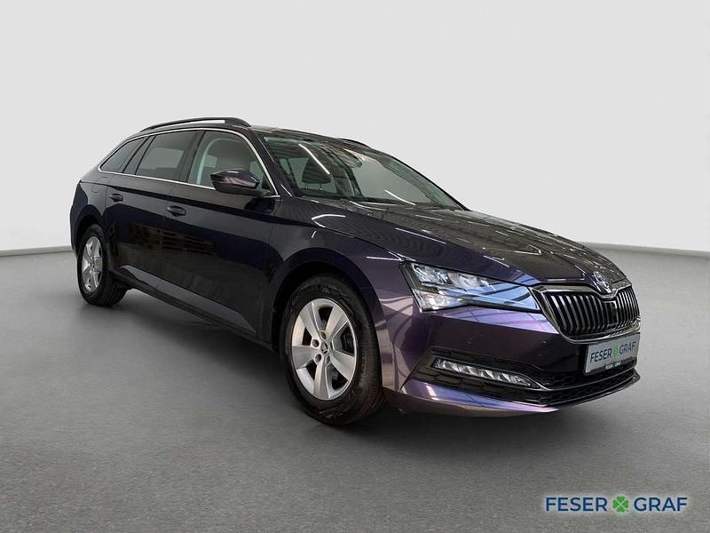 Gebraucht Skoda Superb Ambition 150 PS (110 kW) 2022 Spaceviolett Kombi