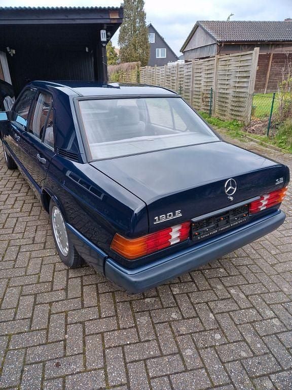 Gebraucht Mercedes 190 109 PS (80 kW) 1990 Blau Limousine