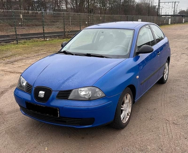 Blau Gebraucht 2005 Seat Ibiza Kleinwagen | 850 € (Guter Preis) - Bild 1/4