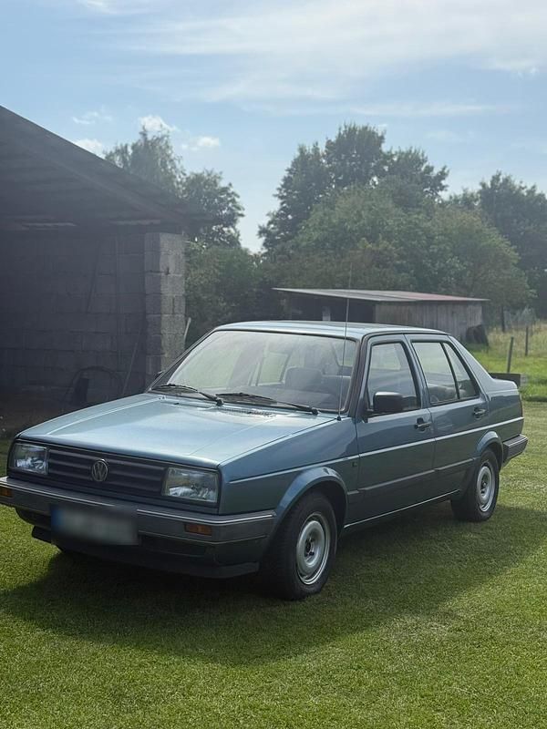 Blau Gebraucht 1998 VW Jetta Basis Limousine | 5.333 € - Bild 1/4