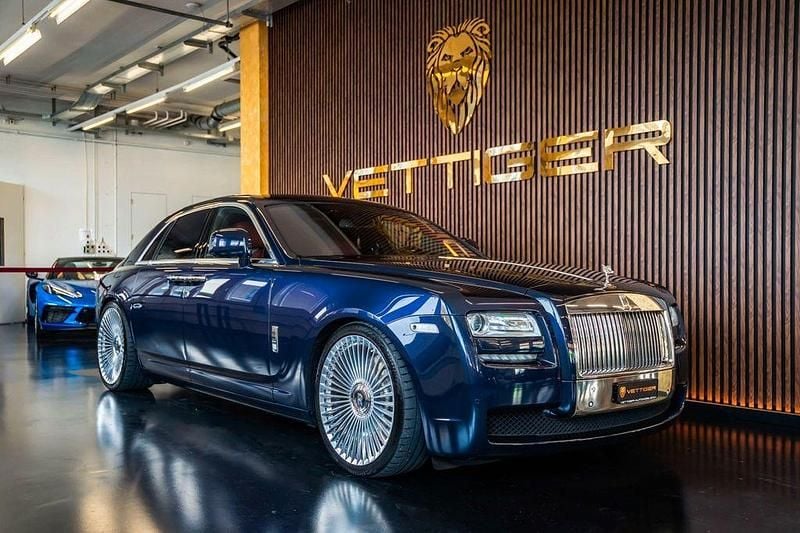 Violett Gebraucht 2011 Rolls Royce Ghost Limousine | 129.612 € - Bild 1/4