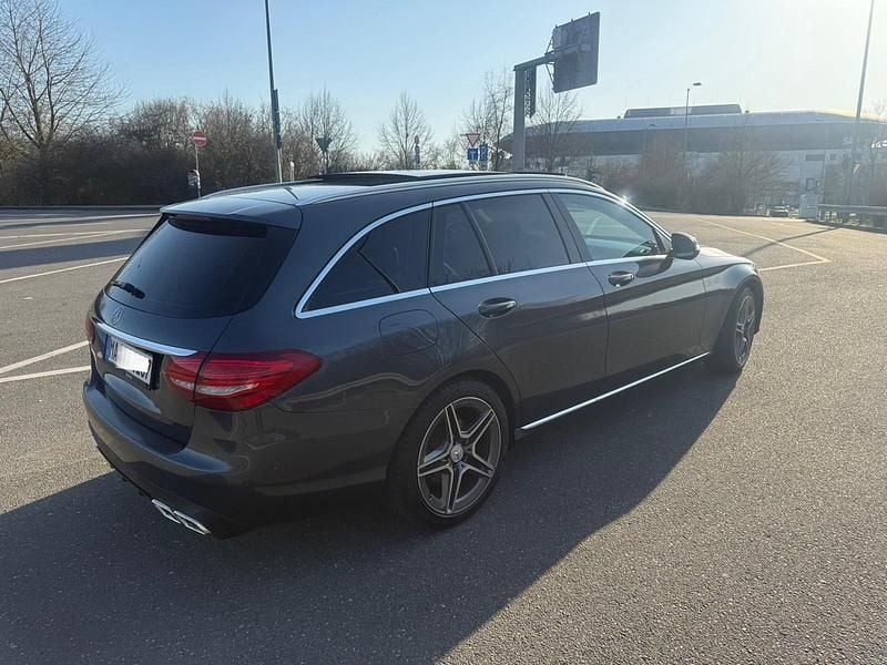 Gebraucht Mercedes 220 170 PS (125 kW) 2014 Grau Kombi