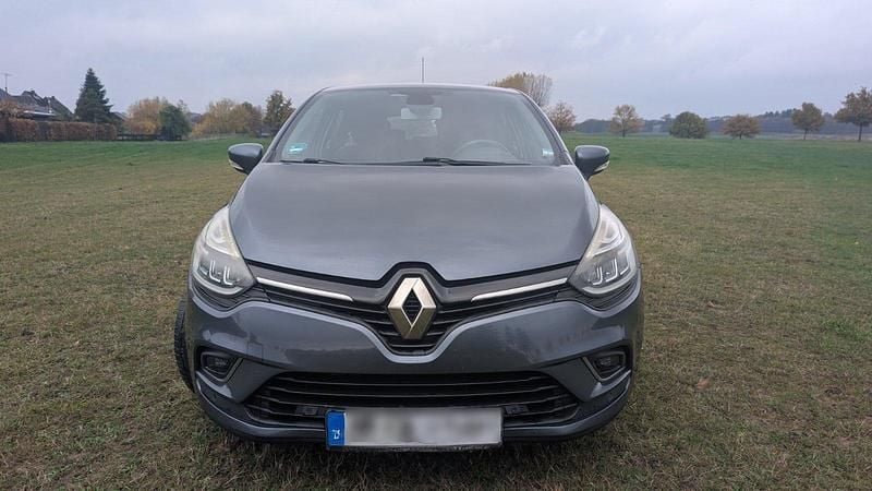 Gebraucht Renault Clio IV Intens 118 PS (86 kW) 2016 Grau Kleinwagen