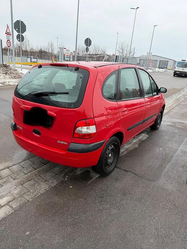 Gebraucht Renault Scénic 116 PS (85 kW) 2002 Rot Van / Kleinbus