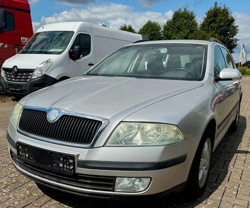 Silber Gebraucht 2007 Skoda Octavia Elegance Kombi | 1.490 € (Guter Preis) - Bild 1/4