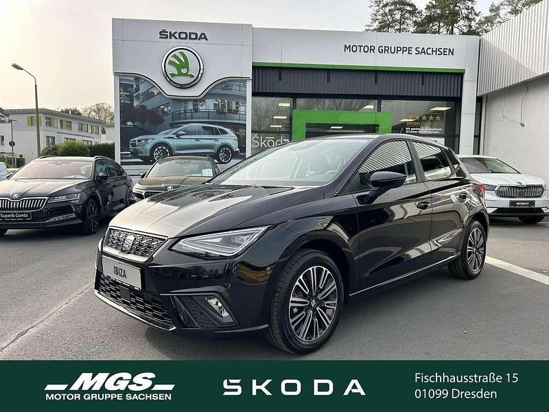 Midnight schwarz metallic Gebraucht 2024 Seat Ibiza Style Kleinwagen | 17.900 € (Fairer Preis) - Bild 1/4