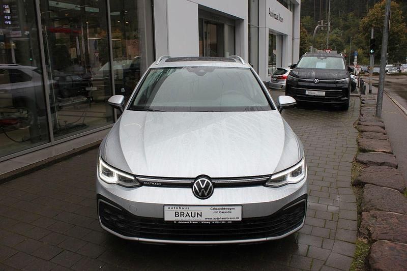 Gebraucht VW Golf Alltrack 200 PS (147 kW) 2023 Silber Kombi