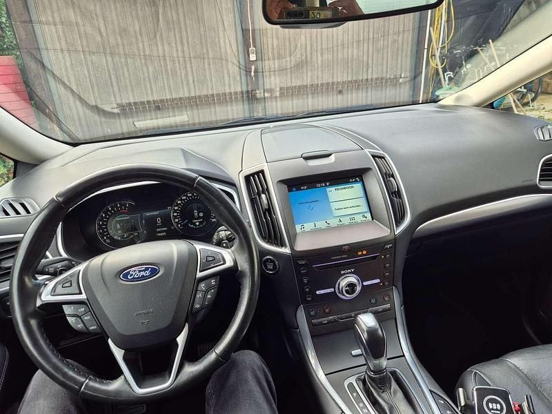 Gebraucht Ford S-MAX S 179 PS (131 kW) 2017 Schwarz Van / Kleinbus