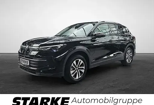 Neu VW Tiguan 150 PS (110 kW) 2026 Nightshade blue metallic SUV