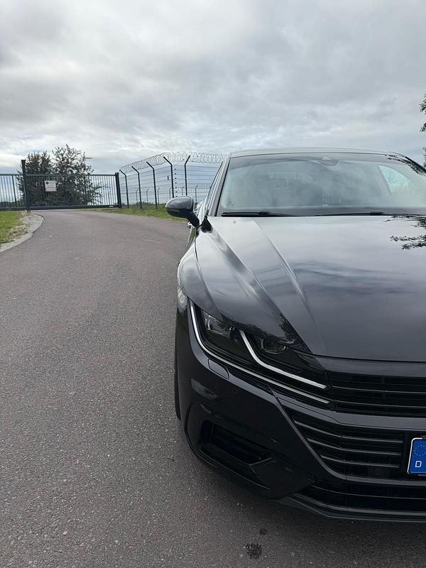 Occasion VW Arteon R 150 ch (110 kW) 2018 Noir Citadine