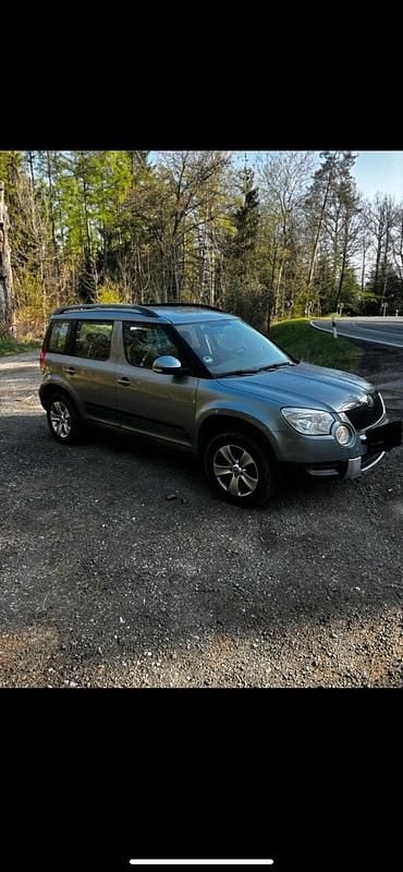 Gebraucht Skoda Yeti 105 PS (77 kW) 2010 Grau SUV