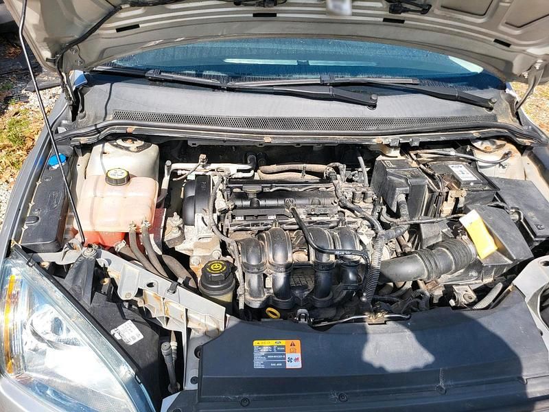 Gebraucht Ford Focus 2006 Silber Kombi