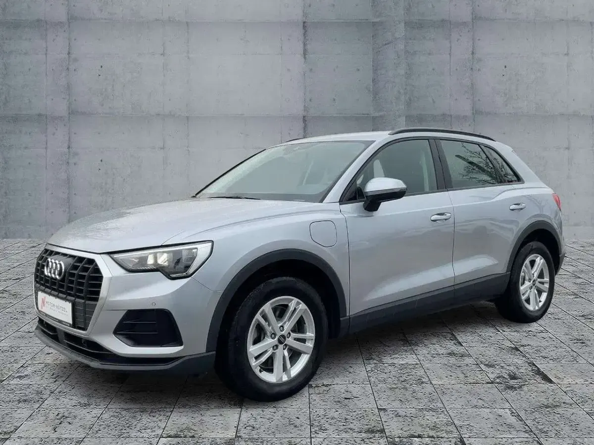 Gebraucht Audi Q3 Performance 245 PS (180 kW) 2022 Florettsilber metallic SUV