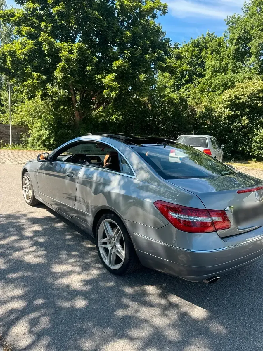 Gebraucht Mercedes E350 292 PS (214 kW) 2010 Coupé