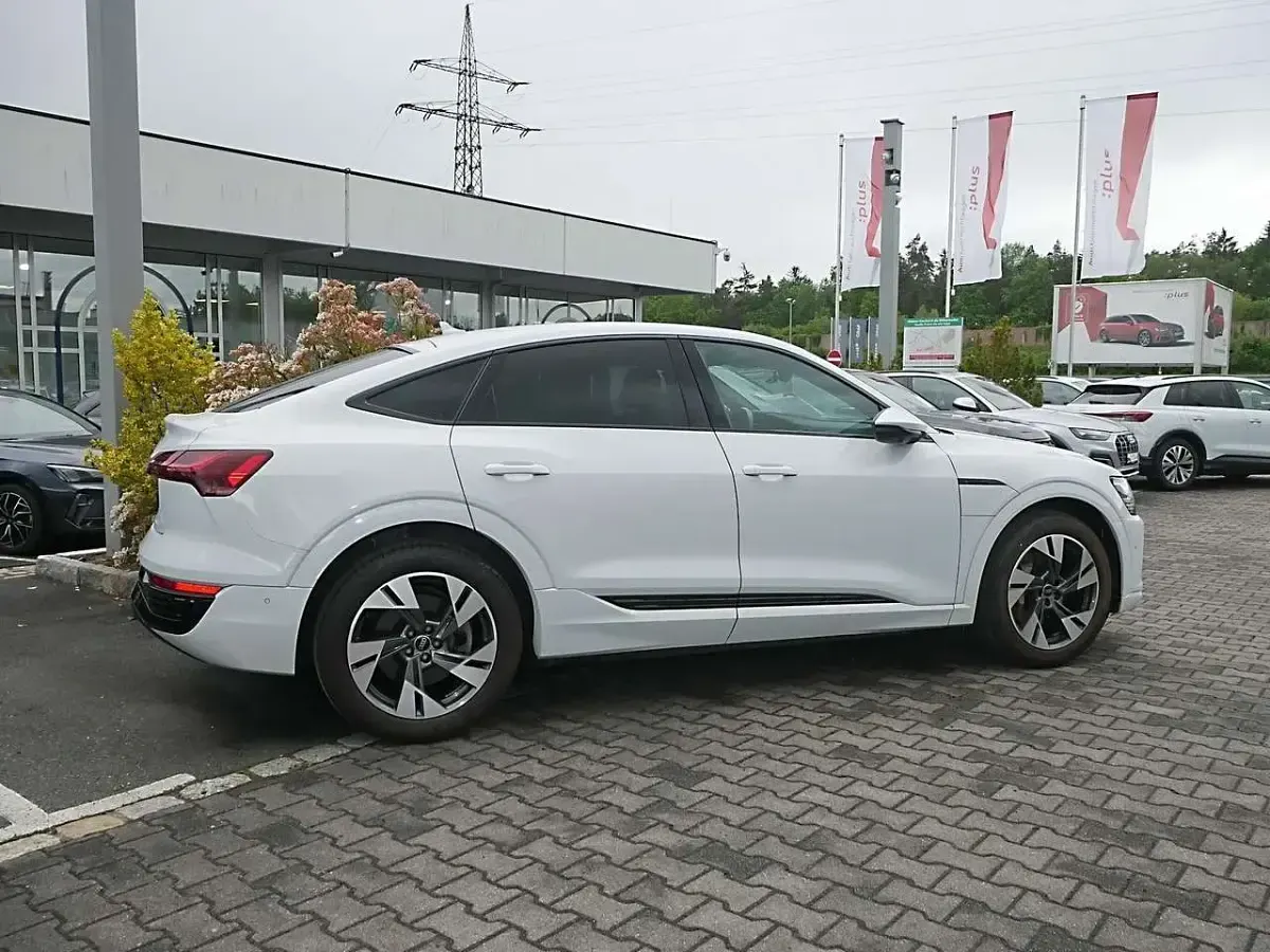 Gebraucht Audi Q8 e-tron Sport 250 kW (340 PS) 2023 Weiß SUV