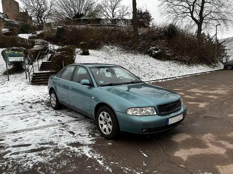 Gebraucht Audi A4 102 PS (75 kW) 2000 Grün Limousine