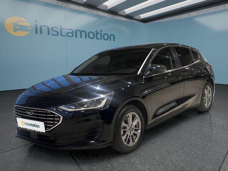 Schwarz Gebraucht 2022 Ford Focus Titanium Limousine | 19.499 € (Fairer Preis) - Bild 1/4
