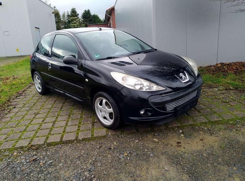 Schwarz Gebraucht 2010 Peugeot 206+ Sport Kleinwagen | 2.500 € (Fairer Preis) - Bild 1/4