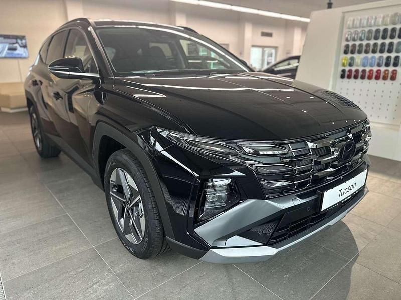 Neu Hyundai Tucson Trend 150 PS (110 kW) 2025 Abyss black / met SUV