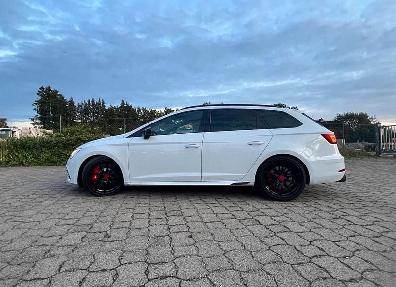 Gebraucht Seat Leon 4Drive 300 PS (220 kW) 2018 Weiß Kombi