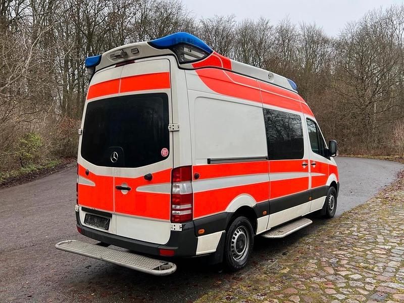 Gebraucht Mercedes Sprinter 163 PS (119 kW) 2015 Weiß Van