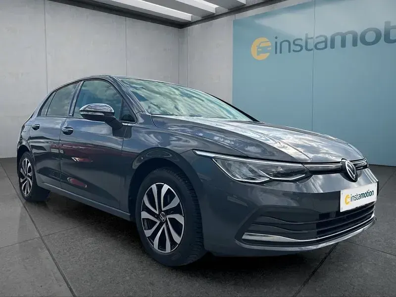 Gebraucht VW Golf VIII 150 PS (110 kW) 2021 Grau Kleinwagen