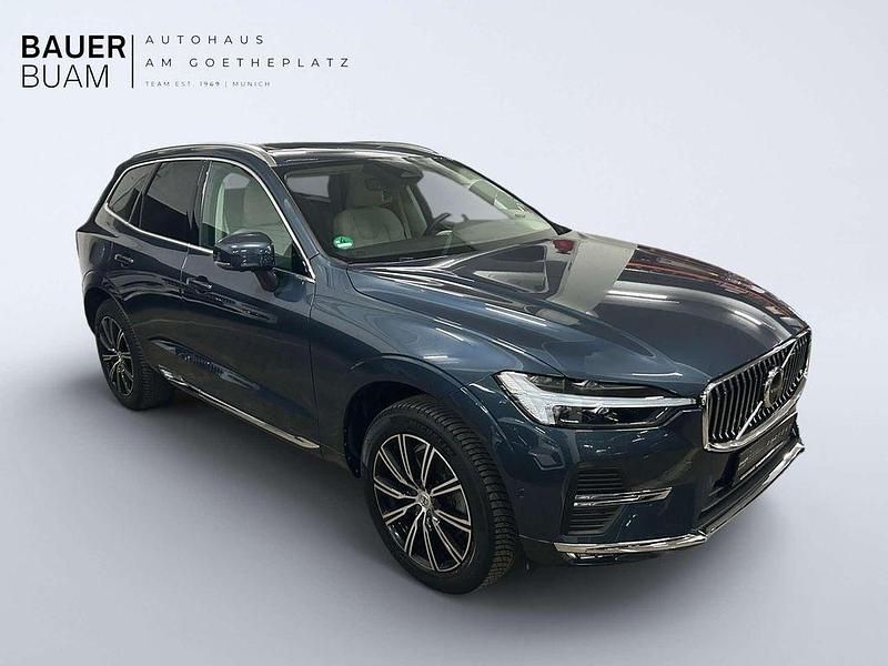 Gebraucht Volvo XC60 Plus 197 PS (144 kW) 2022 Denim blue / metallic SUV