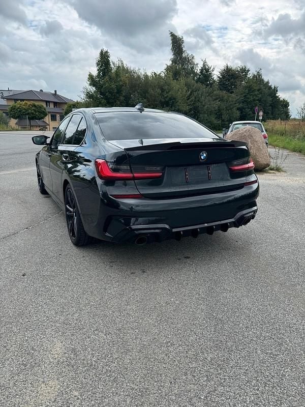 Schwarz Gebraucht 2019 BMW 330 M Sport Limousine | 29.999 € (Fairer Preis) - Bild 1/4