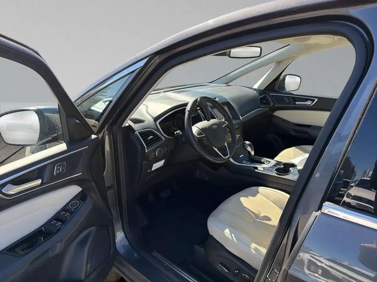 Gebraucht Ford S-MAX Titanium 239 PS (175 kW) 2018 Magneticgrau (metallic) Van / Kleinbus
