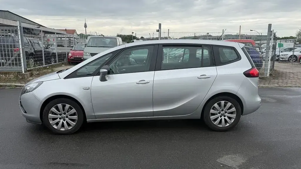 Gebraucht Opel Zafira 165 PS (121 kW) 2012 Silber Van / Kleinbus