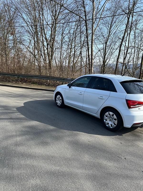 Gebraucht Audi A1 95 PS (69 kW) 2018 Weiß Kleinwagen