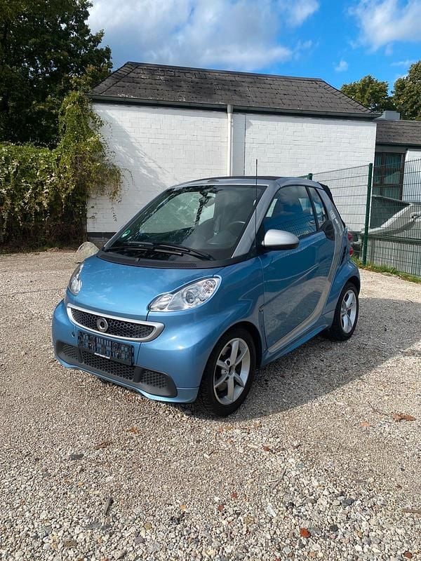 Blau Gebraucht 2012 Smart ForTwo Cabrio Cabrio | 4.499 € (Guter Preis) - Bild 1/4