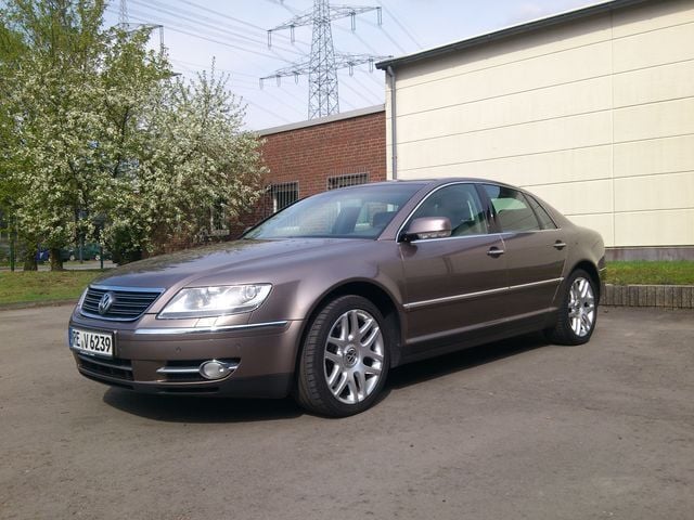 Gebraucht VW Phaeton 325 PS (239 kW) 2008 Braun metallic Limousine