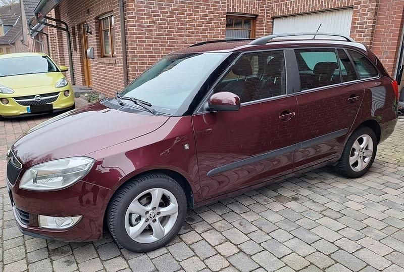 Gebraucht Skoda Fabia 86 PS (63 kW) 2013 Rot Kombi