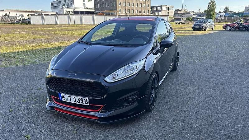 Gebraucht 2015 Ford Fiesta Sport Kleinwagen | 9.600 € (Teuer) - Bild 1/4