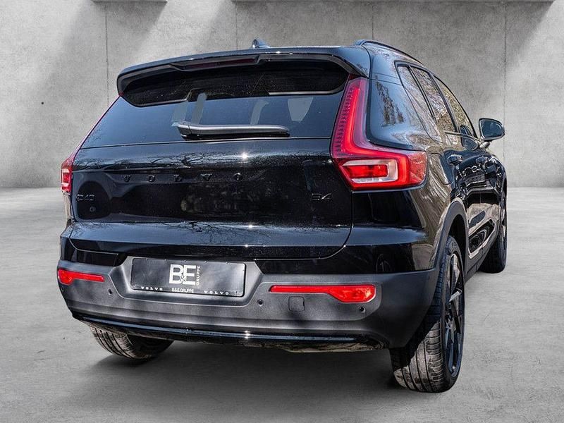 Neu Volvo XC40 Ultra 197 PS (144 kW) 2026 Schwarz SUV