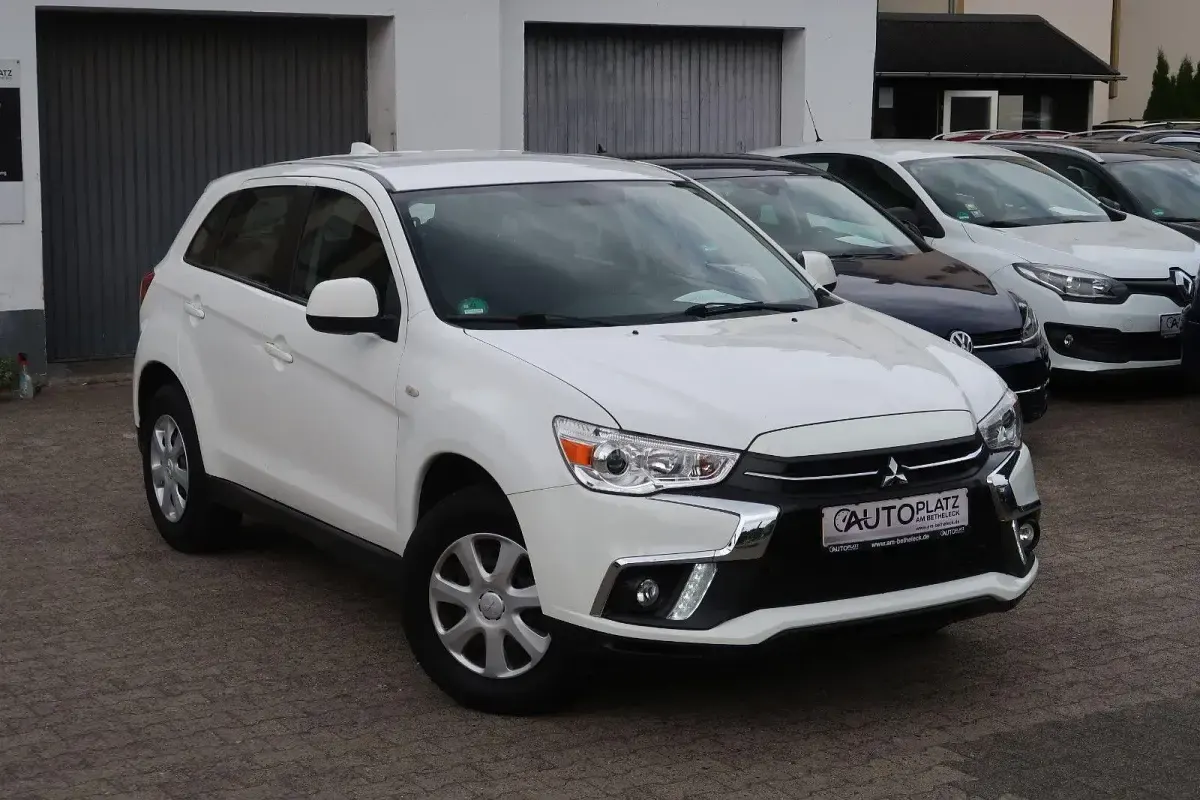 Gebraucht Mitsubishi ASX 117 PS (86 kW) 2019 Weiß SUV