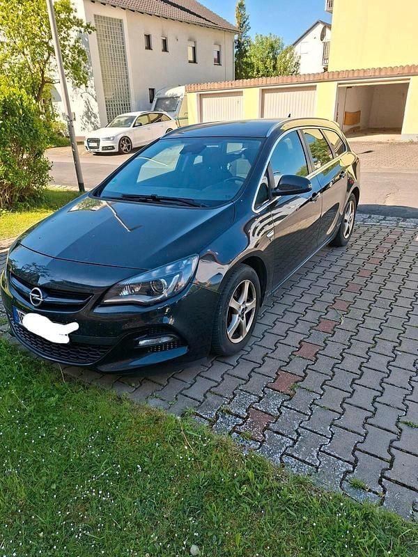 Schwarz Gebraucht 2014 Opel Astra Kombi | 3.000 € (Superpreis) - Bild 1/4