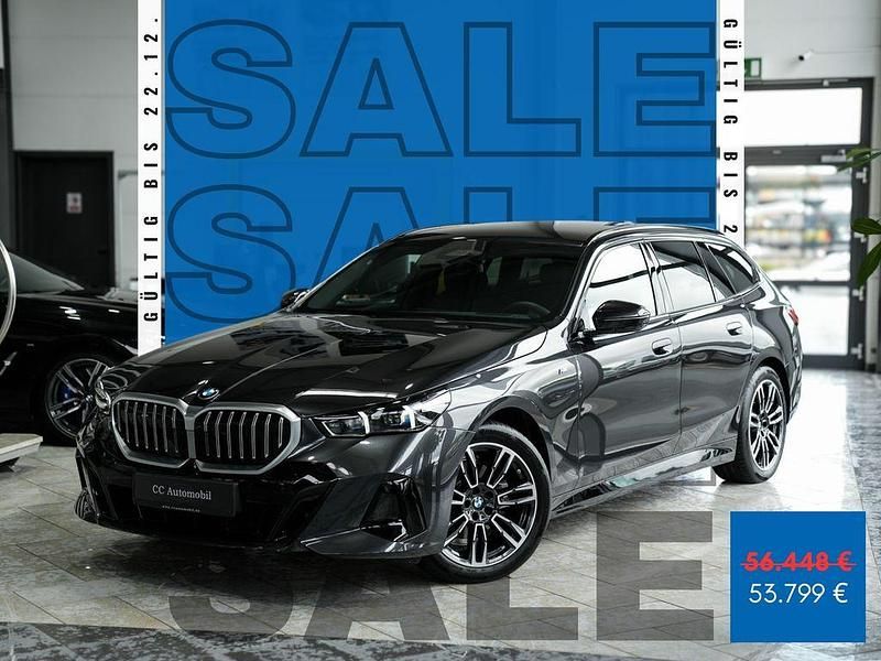 Sophistograu metallic Gebraucht 2025 BMW 520 M Sport Kombi | 53.799 € (Superpreis) - Bild 1/3