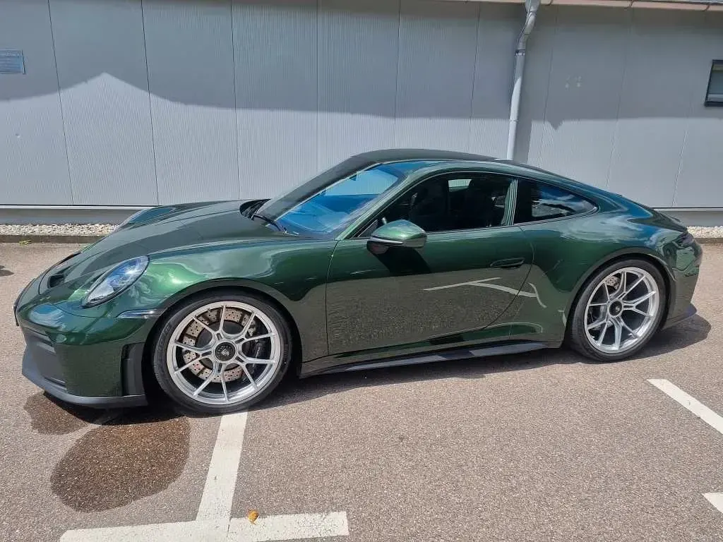 Gebraucht Porsche 992 510 PS (375 kW) 2025 Grün