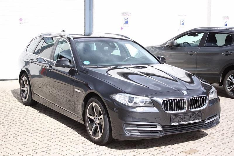 Gebraucht BMW 520 Performance 190 PS (139 kW) 2016 Grau Kombi