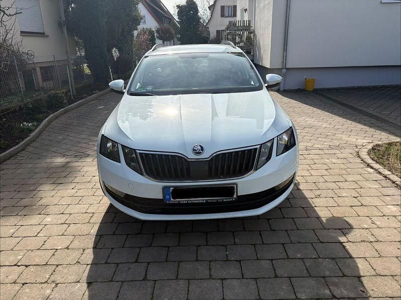Gebraucht Skoda Octavia 116 PS (85 kW) 2017 Weiß Kombi