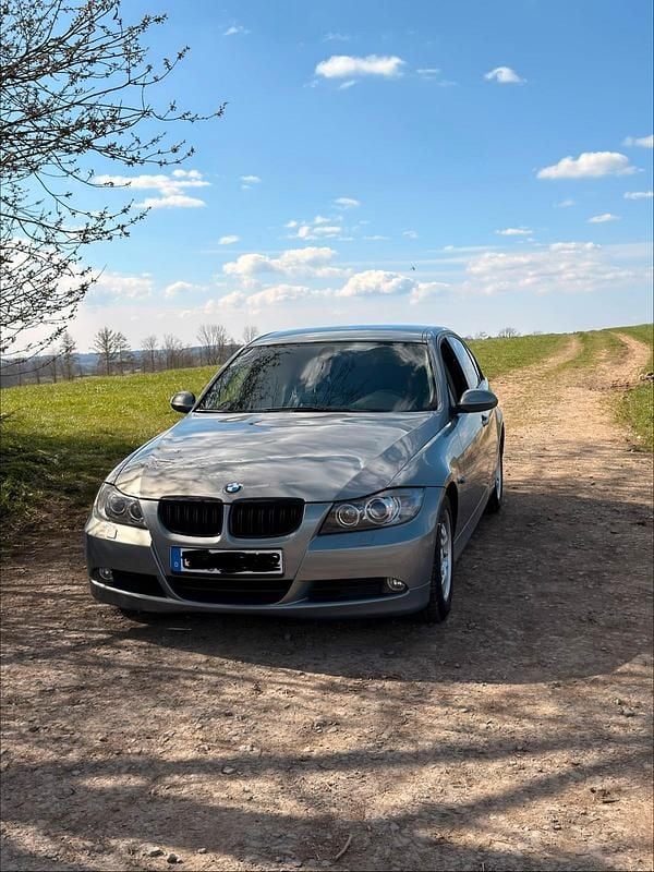 Gebraucht BMW 320 150 PS (110 kW) 2006 Limousine