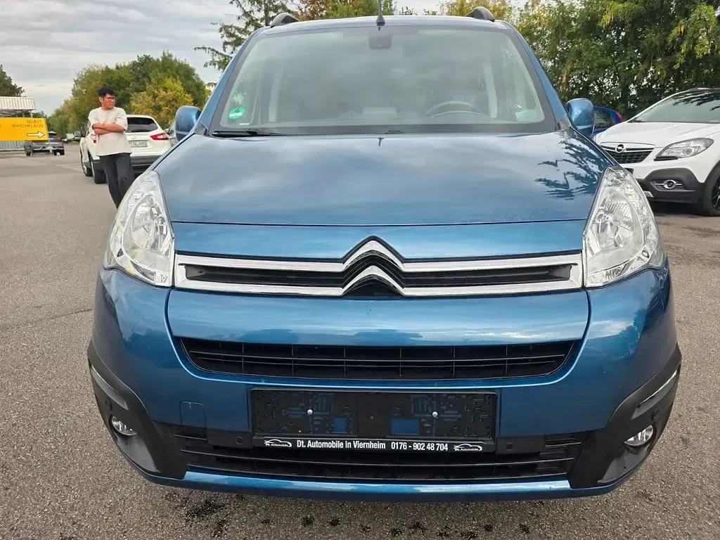Gebraucht Citroën Berlingo Shine 120 PS (88 kW) 2017 Blau Van / Kleinbus