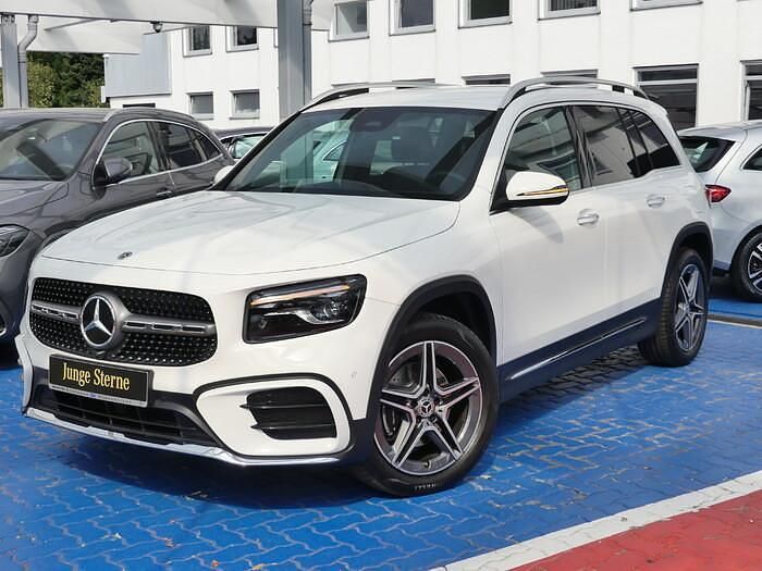 Unilack polarweiß Gebraucht 2024 Mercedes GLB200 AMG SUV | 43.890 € (Etwas zu teuer) - Bild 1/4
