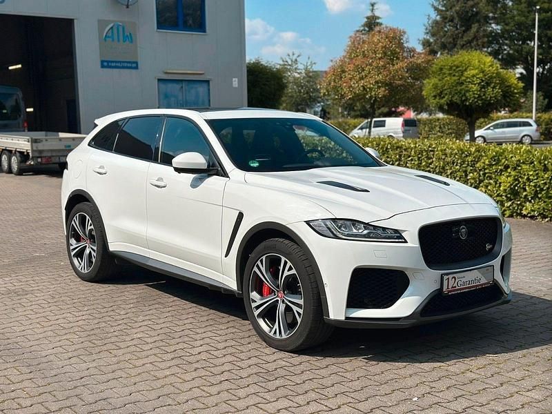 Fuji white Gebraucht 2020 Jaguar F-Pace SVR SUV | 49.950 € (Superpreis) - Bild 1/2