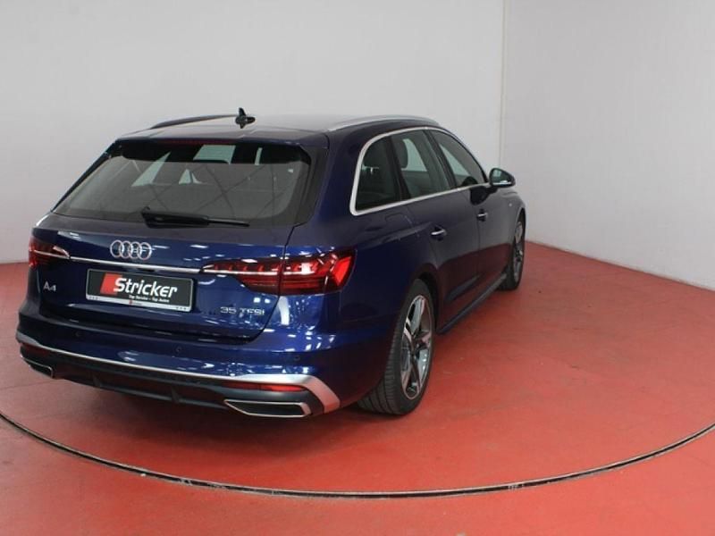 Second-hand Audi A4 S-Line 150 CP (110 kW) 2023 Albastru Break