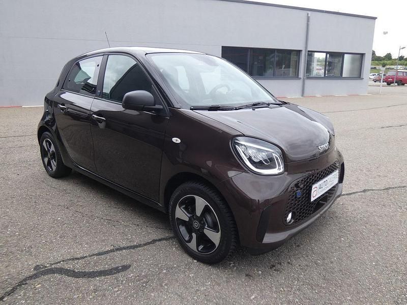 Braun Gebraucht 2021 Smart ForFour Electric Drive Limousine | 9.800 € (Etwas zu teuer) - Bild 1/4