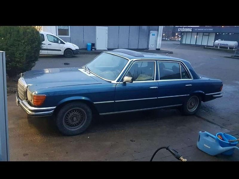Blau Gebraucht 1978 Mercedes 450 Limousine | 19.500 € - Bild 1/2